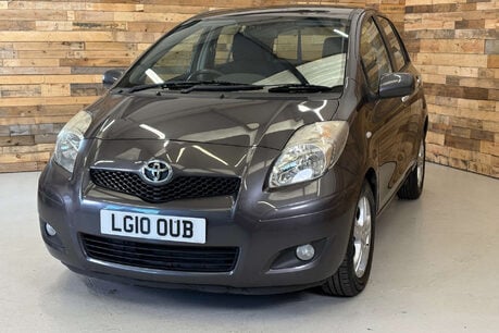 Toyota Yaris 1.33 Dual VVT-i TR Hatchback 5dr Petrol MultiMode Euro 4 (s/s) (101 ps) 3