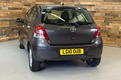 Toyota Yaris 1.33 Dual VVT-i TR Hatchback 5dr Petrol MultiMode Euro 4 (s/s) (101 ps) 5