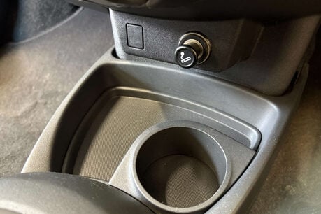 Toyota Yaris 1.33 Dual VVT-i TR Hatchback 5dr Petrol MultiMode Euro 4 (s/s) (101 ps) 29