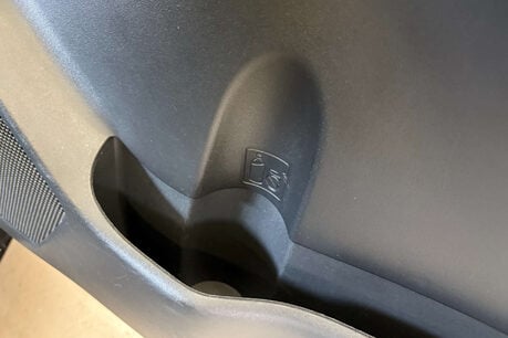 Toyota Yaris 1.33 Dual VVT-i TR Hatchback 5dr Petrol MultiMode Euro 4 (s/s) (101 ps) 36
