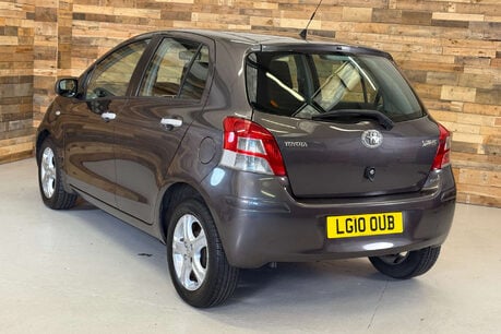 Toyota Yaris 1.33 Dual VVT-i TR Hatchback 5dr Petrol MultiMode Euro 4 (s/s) (101 ps) 72