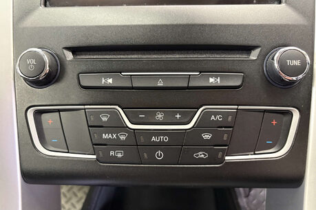Ford Mondeo 1.5 TDCi ECOnetic Zetec Edition Estate 5dr Diesel Manual Euro 6 (s/s) (120 25
