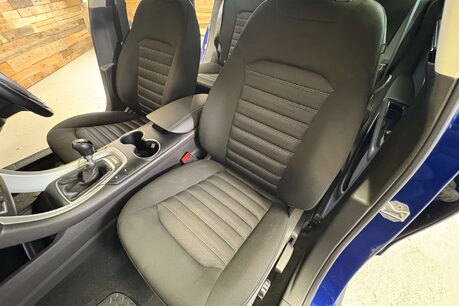 Ford Mondeo 1.5 TDCi ECOnetic Zetec Edition Estate 5dr Diesel Manual Euro 6 (s/s) (120 39