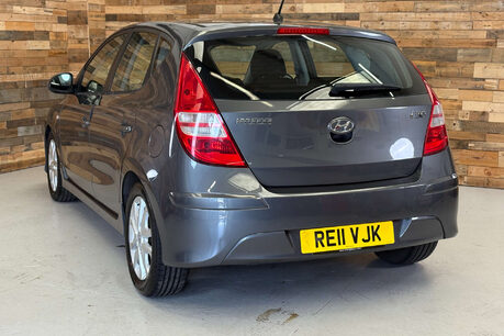 Hyundai i30 1.6 Comfort Hatchback 5dr Petrol Auto Euro 5 (124 bhp) 60