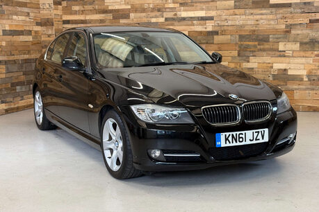 BMW 3 Series 2.0 318i Exclusive Edition Saloon 4dr Petrol Manual Euro 5 (s/s) (143 ps) 1