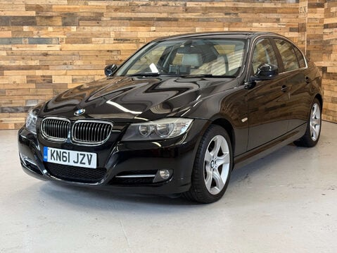 BMW 3 Series 2.0 318i Exclusive Edition Saloon 4dr Petrol Manual Euro 5 (s/s) (143 ps)