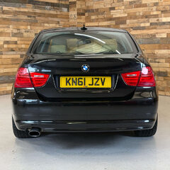 BMW 3 Series 2.0 318i Exclusive Edition Saloon 4dr Petrol Manual Euro 5 (s/s) (143 ps) 1
