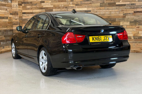 BMW 3 Series 2.0 318i Exclusive Edition Saloon 4dr Petrol Manual Euro 5 (s/s) (143 ps) 4