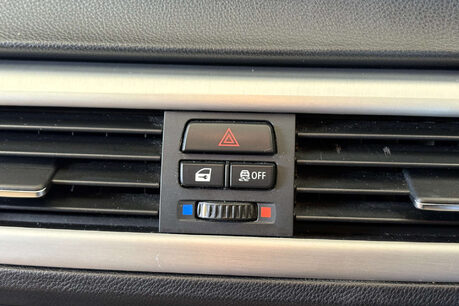 BMW 3 Series 2.0 318i Exclusive Edition Saloon 4dr Petrol Manual Euro 5 (s/s) (143 ps) 37