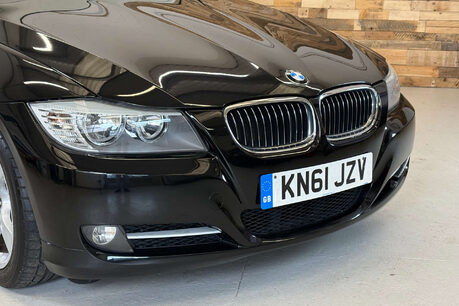 BMW 3 Series 2.0 318i Exclusive Edition Saloon 4dr Petrol Manual Euro 5 (s/s) (143 ps) 64