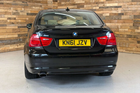 BMW 3 Series 2.0 318i Exclusive Edition Saloon 4dr Petrol Manual Euro 5 (s/s) (143 ps) 73