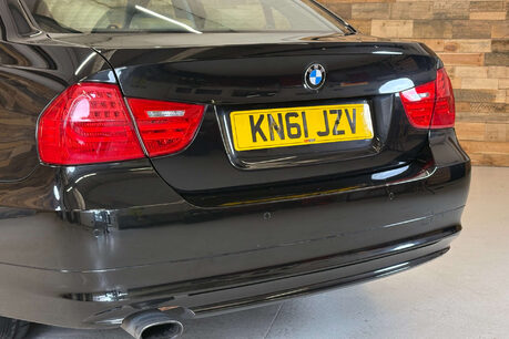 BMW 3 Series 2.0 318i Exclusive Edition Saloon 4dr Petrol Manual Euro 5 (s/s) (143 ps) 76
