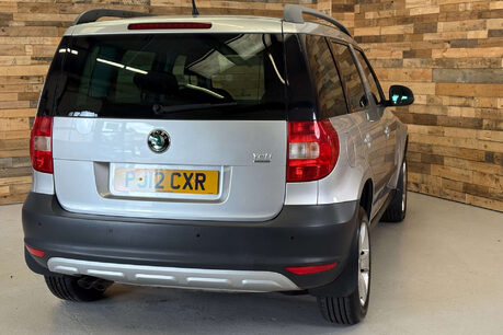 Skoda Yeti 1.6 TDI GreenLine II SE SUV 5dr Diesel Manual Euro 5 (s/s) (105 ps) 6