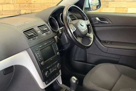 Skoda Yeti 1.6 TDI GreenLine II SE SUV 5dr Diesel Manual Euro 5 (s/s) (105 ps) 32