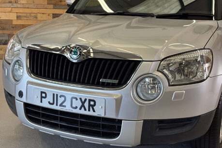 Skoda Yeti 1.6 TDI GreenLine II SE SUV 5dr Diesel Manual Euro 5 (s/s) (105 ps) 48