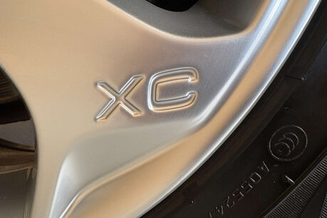 Volvo XC60 2.4 D4 SE Lux SUV 5dr Diesel Geartronic AWD Euro 5 (163 ps) 9