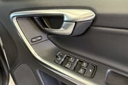 Volvo XC60 2.4 D4 SE Lux SUV 5dr Diesel Geartronic AWD Euro 5 (163 ps) 30