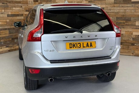 Volvo XC60 2.4 D4 SE Lux SUV 5dr Diesel Geartronic AWD Euro 5 (163 ps) 74