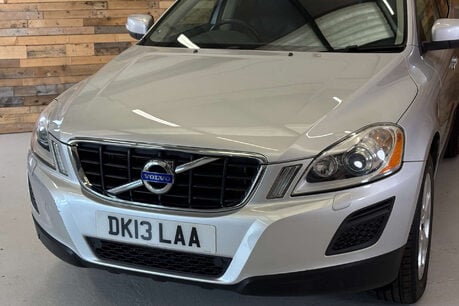 Volvo XC60 2.4 D4 SE Lux SUV 5dr Diesel Geartronic AWD Euro 5 (163 ps) 76