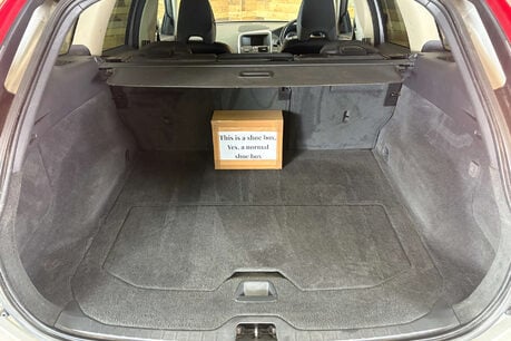 Volvo XC60 2.4 D4 SE Lux SUV 5dr Diesel Geartronic AWD Euro 5 (163 ps) 10