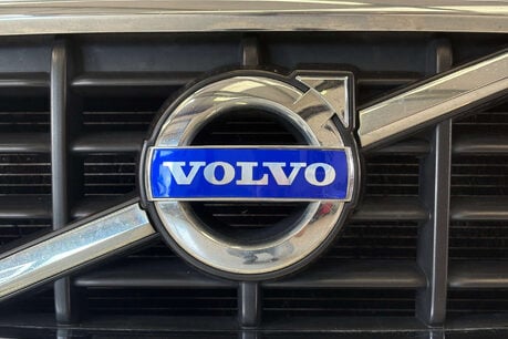 Volvo XC60 2.4 D4 SE Lux SUV 5dr Diesel Geartronic AWD Euro 5 (163 ps) 65