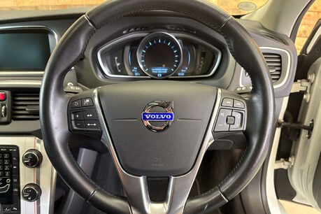 Volvo V40 1.6 T4 SE Hatchback 5dr Petrol Powershift Euro 5 (s/s) (180 ps) 10