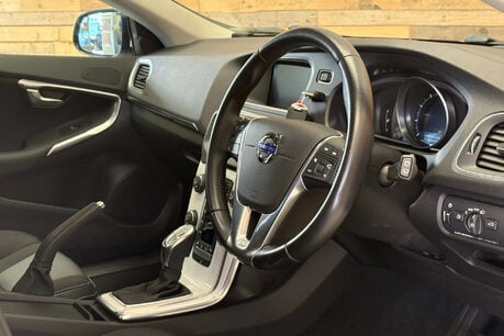 Volvo V40 1.6 T4 SE Hatchback 5dr Petrol Powershift Euro 5 (s/s) (180 ps) 60