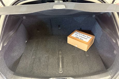 Volvo V40 1.6 T4 SE Hatchback 5dr Petrol Powershift Euro 5 (s/s) (180 ps) 61