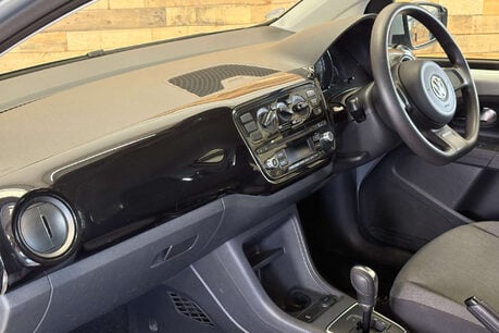 Volkswagen Up 1.0 Move up! Hatchback 3dr Petrol ASG Euro 5 (60 ps) 36