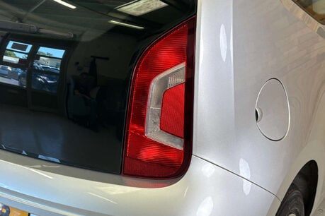 Volkswagen Up 1.0 Move up! Hatchback 3dr Petrol ASG Euro 5 (60 ps) 12