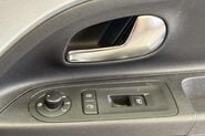 Volkswagen Up 1.0 Move up! Hatchback 3dr Petrol ASG Euro 5 (60 ps) 51