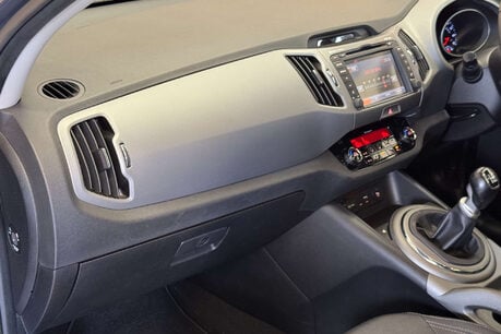 Kia Sportage 1.7 CRDi EcoDynamics 3 SUV 5dr Diesel Manual 2WD Euro 6 (s/s) (114 bhp) 17