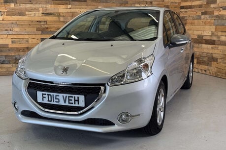 Peugeot 208 1.4 HDi Active Hatchback 5dr Diesel Manual Euro 5 (70 ps) 4