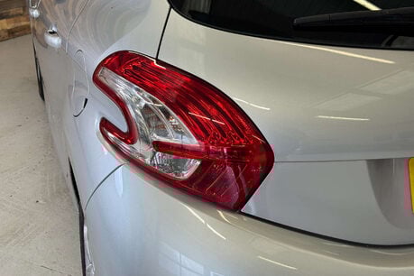 Peugeot 208 1.4 HDi Active Hatchback 5dr Diesel Manual Euro 5 (70 ps) 65
