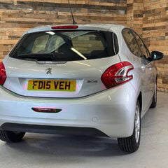 Peugeot 208 1.4 HDi Active Hatchback 5dr Diesel Manual Euro 5 (70 ps) 4