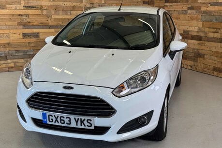 Ford Fiesta 1.25 Zetec Hatchback 5dr Petrol Manual Euro 5 (82 ps) 23