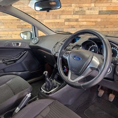 Ford Fiesta 1.25 Zetec Hatchback 5dr Petrol Manual Euro 5 (82 ps) 4