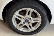 Ford Fiesta 1.25 Zetec Hatchback 5dr Petrol Manual Euro 5 (82 ps) 37