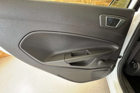Ford Fiesta 1.25 Zetec Hatchback 5dr Petrol Manual Euro 5 (82 ps) 56