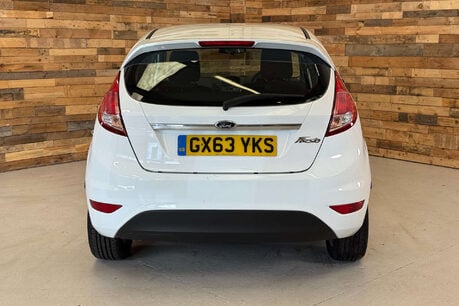 Ford Fiesta 1.25 Zetec Hatchback 5dr Petrol Manual Euro 5 (82 ps) 4