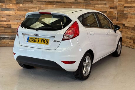 Ford Fiesta 1.25 Zetec Hatchback 5dr Petrol Manual Euro 5 (82 ps) 5