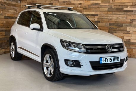 Volkswagen Tiguan 2.0 TDI BlueMotion Tech R-Line SUV 5dr Diesel Manual 4WD Euro 5 (s/s) (Nav) 1