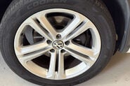 Volkswagen Tiguan 2.0 TDI BlueMotion Tech R-Line SUV 5dr Diesel Manual 4WD Euro 5 (s/s) (Nav) 25