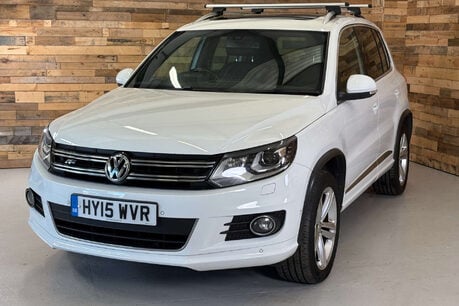 Volkswagen Tiguan 2.0 TDI BlueMotion Tech R-Line SUV 5dr Diesel Manual 4WD Euro 5 (s/s) (Nav) 3