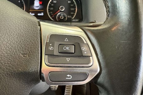 Volkswagen Tiguan 2.0 TDI BlueMotion Tech R-Line SUV 5dr Diesel Manual 4WD Euro 5 (s/s) (Nav) 43