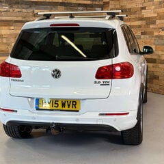 Volkswagen Tiguan 2.0 TDI BlueMotion Tech R-Line SUV 5dr Diesel Manual 4WD Euro 5 (s/s) (Nav) 3