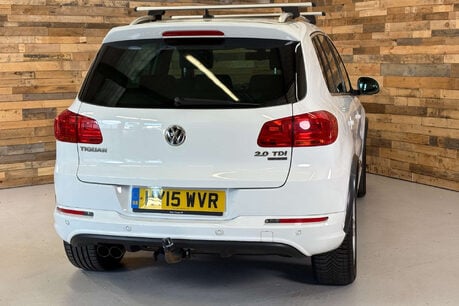 Volkswagen Tiguan 2.0 TDI BlueMotion Tech R-Line SUV 5dr Diesel Manual 4WD Euro 5 (s/s) (Nav) 5
