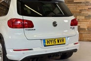 Volkswagen Tiguan 2.0 TDI BlueMotion Tech R-Line SUV 5dr Diesel Manual 4WD Euro 5 (s/s) (Nav) 71