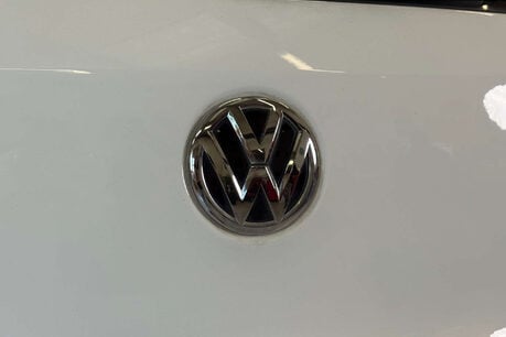 Volkswagen Tiguan 2.0 TDI BlueMotion Tech R-Line SUV 5dr Diesel Manual 4WD Euro 5 (s/s) (Nav) 67