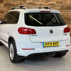 Volkswagen Tiguan 2.0 TDI BlueMotion Tech R-Line SUV 5dr Diesel Manual 4WD Euro 5 (s/s) (Nav) 2